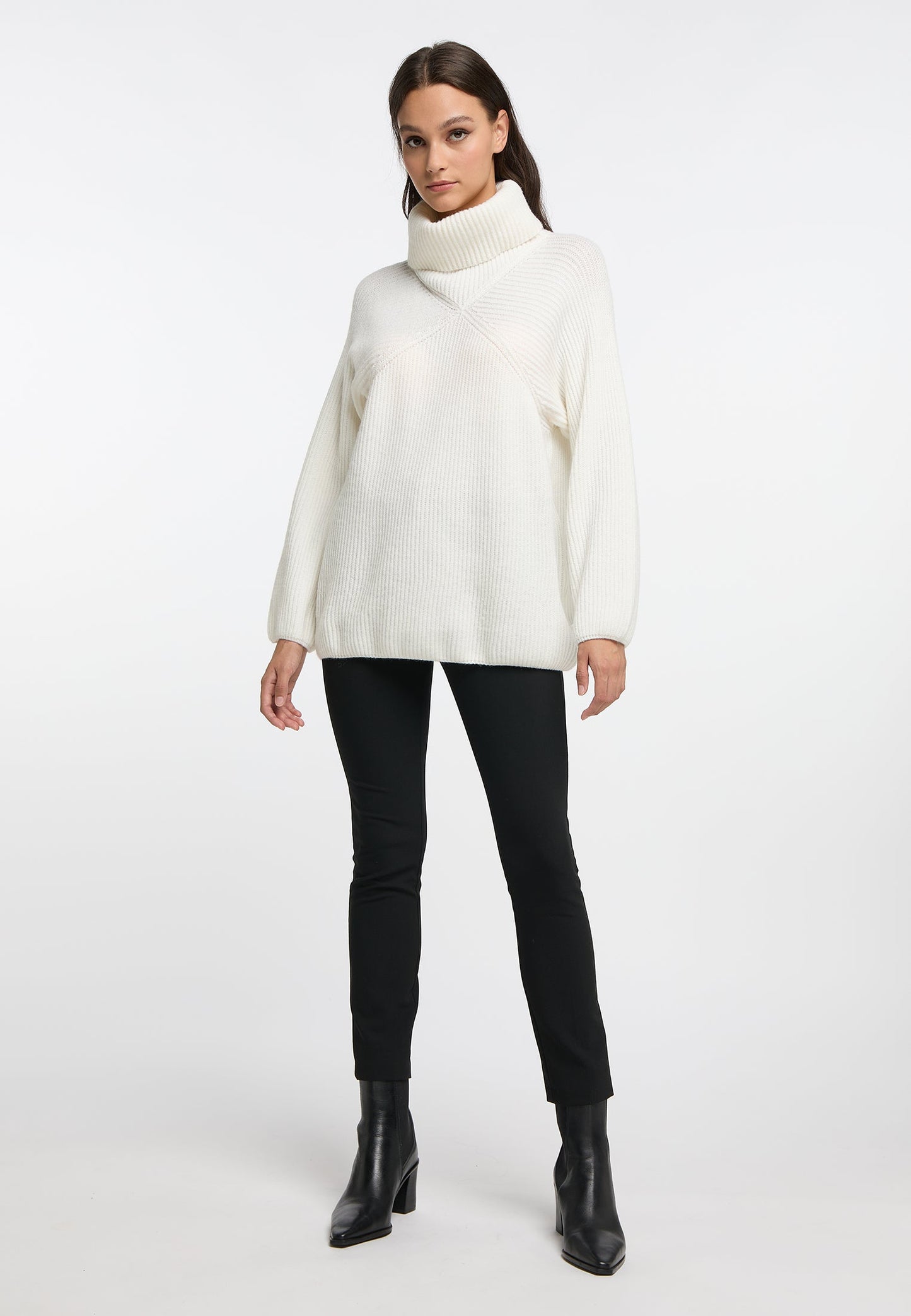 Risa Women's Knit Turtleneck Sweater