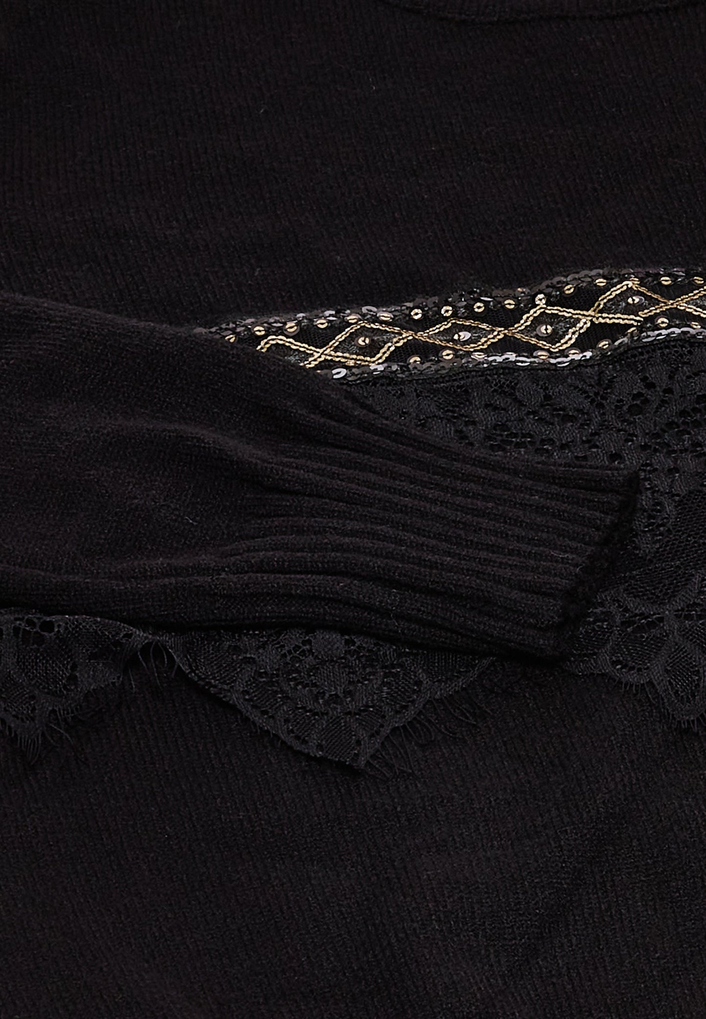 Caissa Women's Knitted Sweater